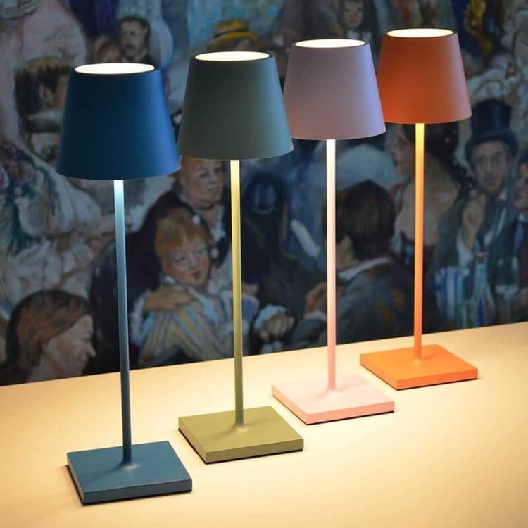 AuraGlow - Minimalistische wasserdichte LED Tischlampe | 50% RABATT