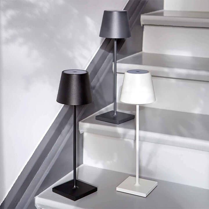 AuraGlow - Minimalistische wasserdichte LED Tischlampe | 50% RABATT