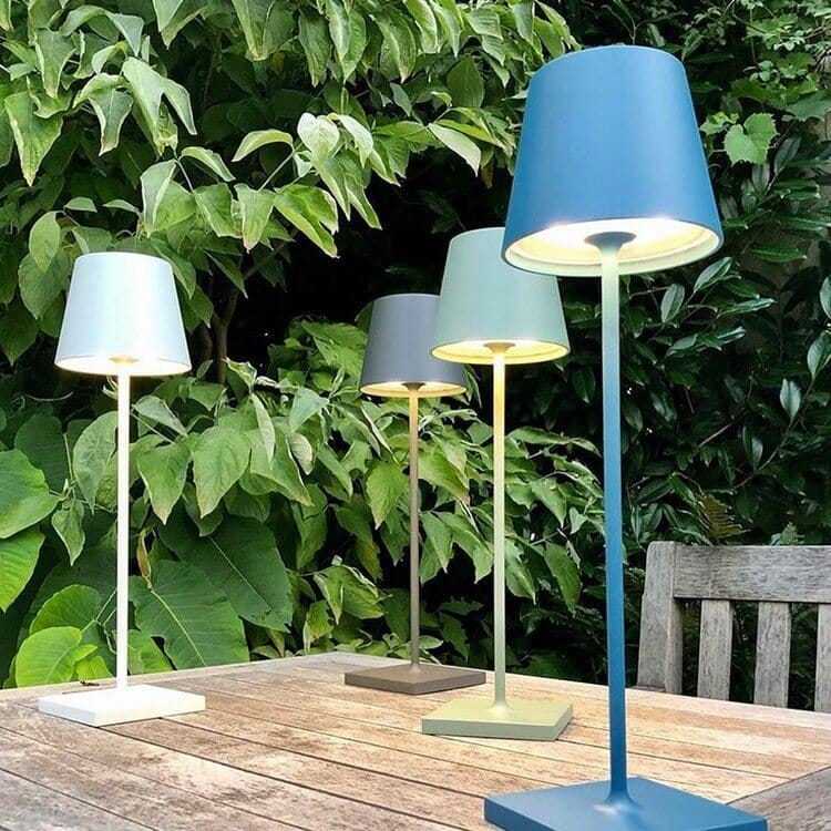 AuraGlow - Minimalistische wasserdichte LED Tischlampe | 50% RABATT