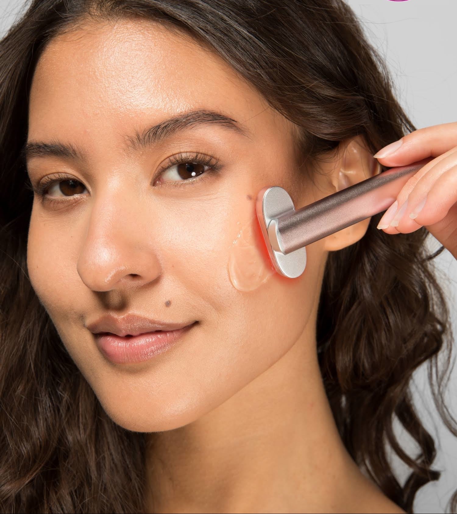 LUMÉA ONE™ – 5-in-1 Skin Renewal Wand