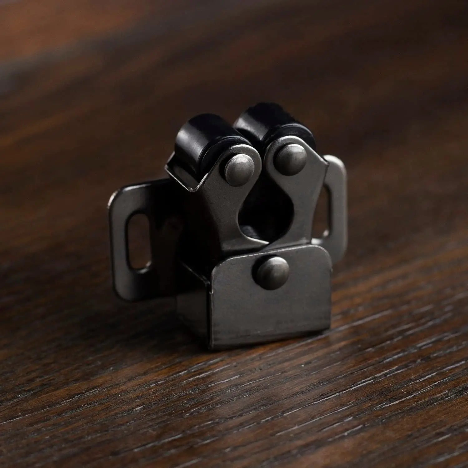 SnapLock™ DuoCatch – Zuverlässiger Doppel-Rollenschnäpper für Möbel & Schranktüren | 2+2 GRATIS