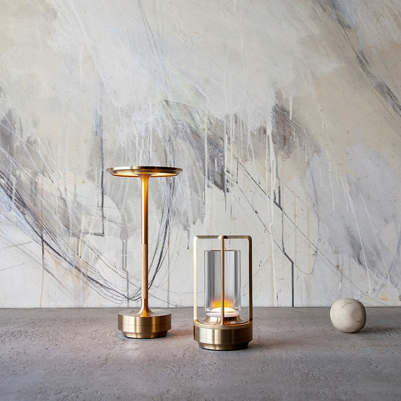 Aurevia™ TouchGlow – Elegante kabellose Design-Tischlampe aus Metall [Nur Heute 50% RABATT]