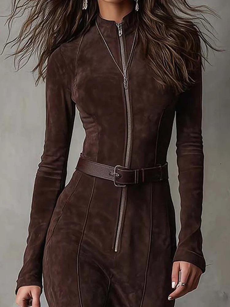 NOREVA - Stilvolles Tailliertes Kleid im Wildleder-Look
