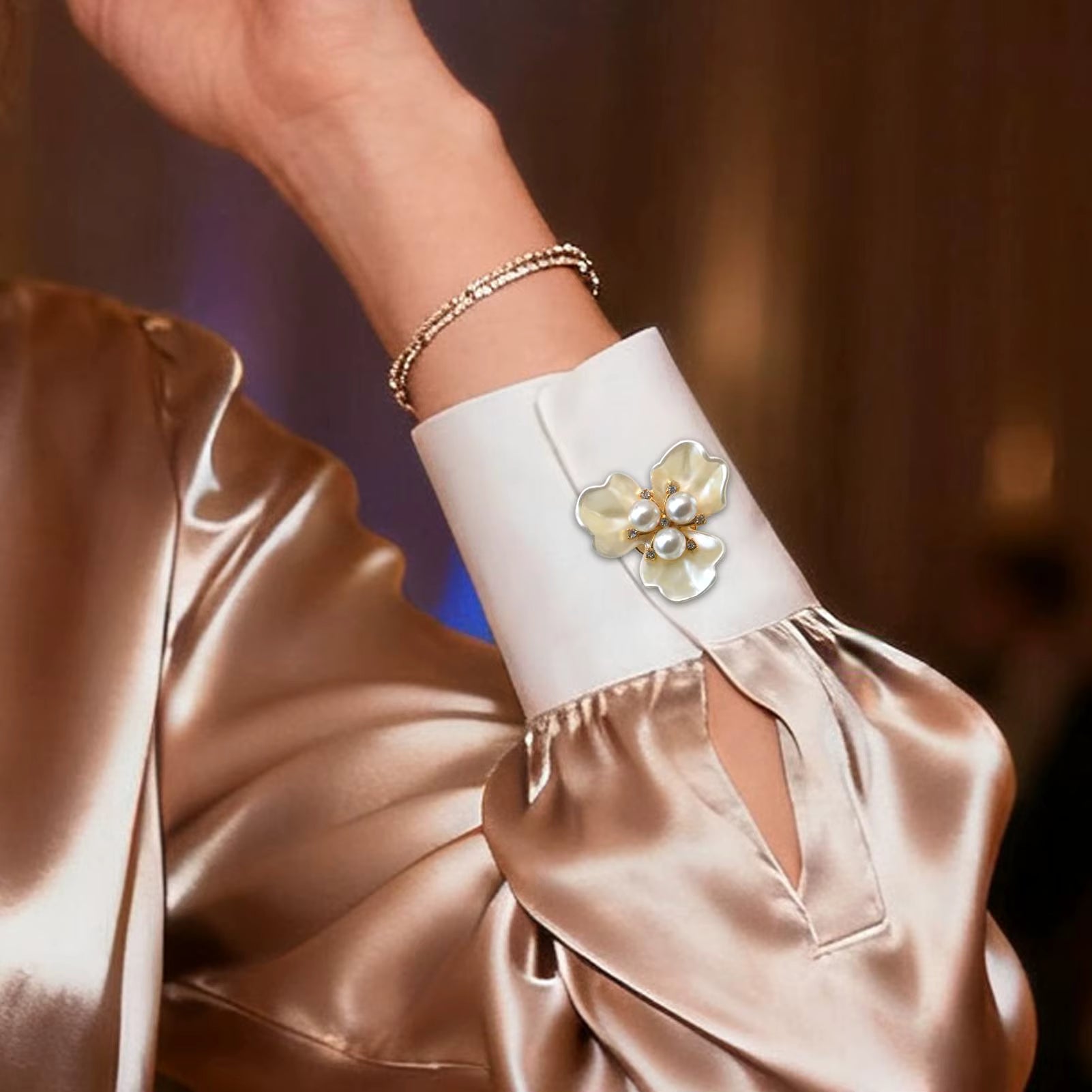 Clip-On Button Covers – Abnehmbare Deko-Knöpfe für Hemden, Blusen & Mäntel | 1+ 1 Paar GRATIS