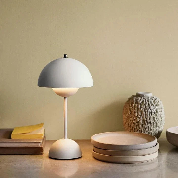 LED-Tischlampe Lumora | DimNordly™ AuraLamp – Skandinavische LED-Tischlampe für warme, stilvolle Atmosphärembar in 3 Stufen | USB-Aufladbar | Skandinavisches Design