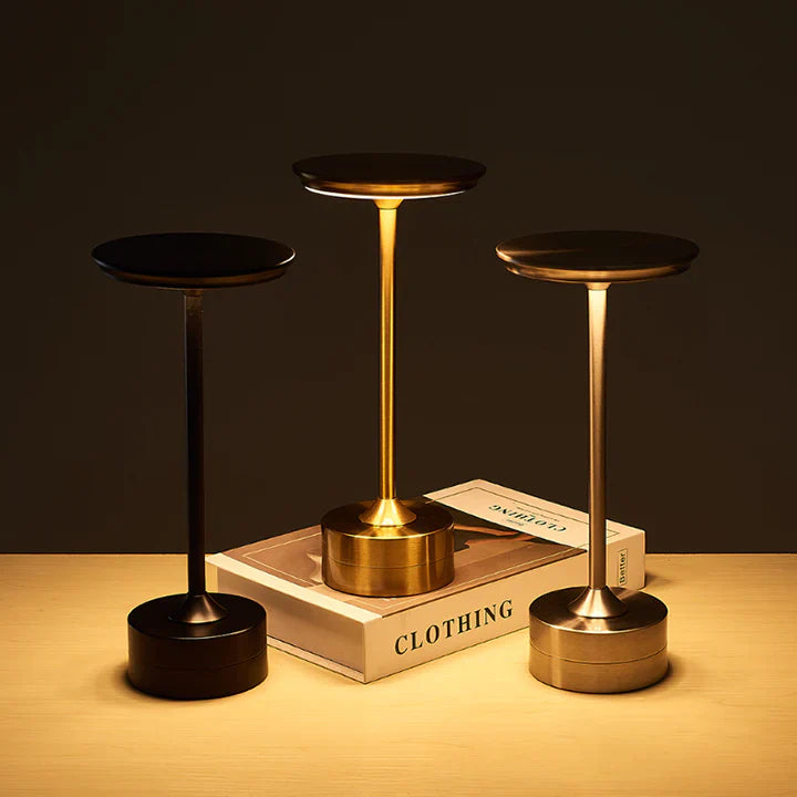 Aurevia™ TouchGlow – Elegante kabellose Design-Tischlampe aus Metall [Nur Heute 50% RABATT]