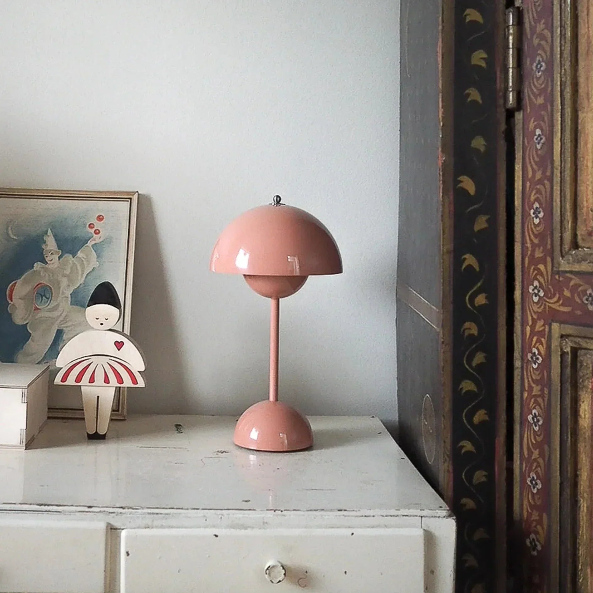 Selma Retro Tischlampe – Stilvolle Beleuchtung für Ihr Zuhause
