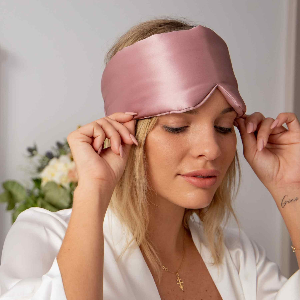 LunaSilk Pure™ – Luxus-Schlafmaske für tiefe Regeneration [50% RABATT]